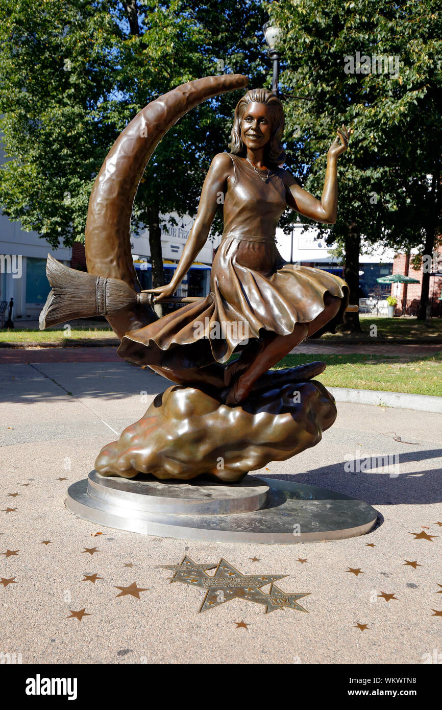 Bewitched statua a Lappin Park, Salem, MA Foto Stock