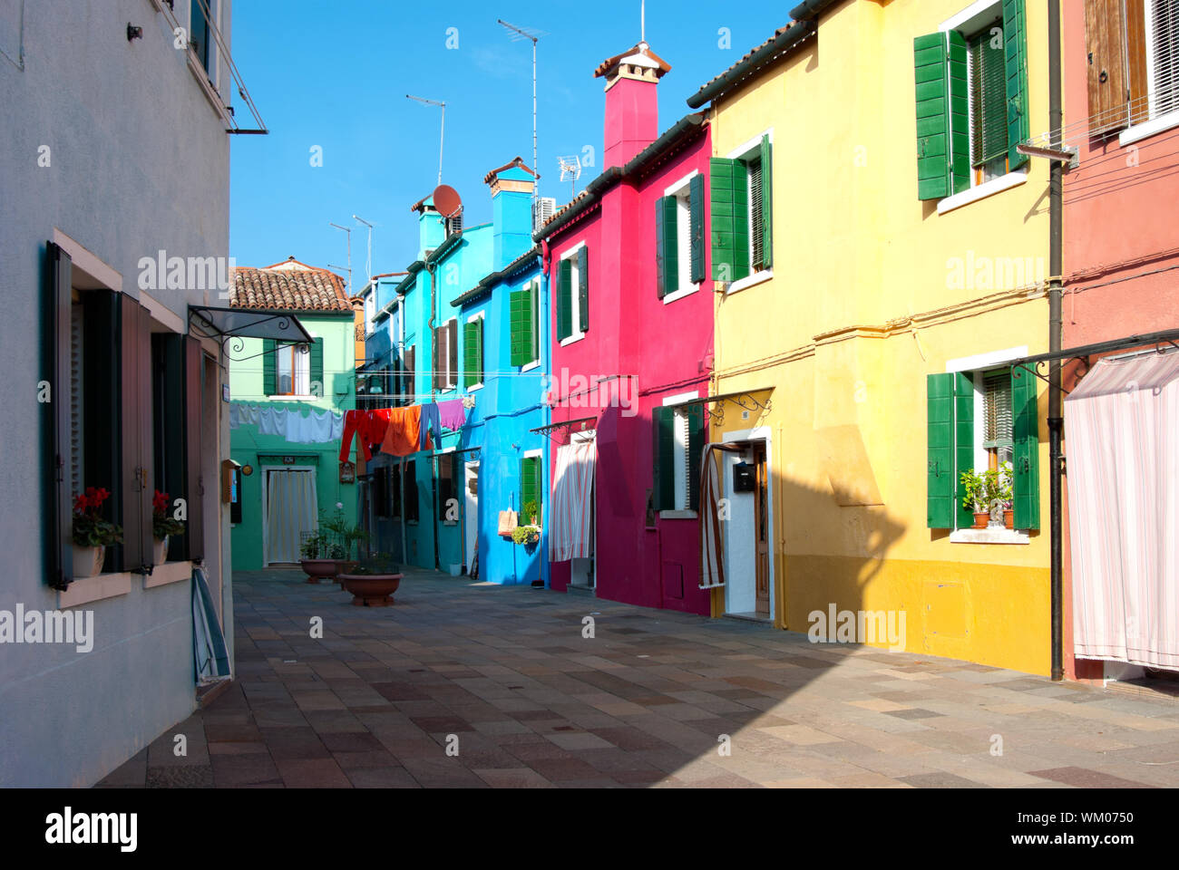 Case colorate sulla isola di Burano a Venezia, Italia Foto Stock