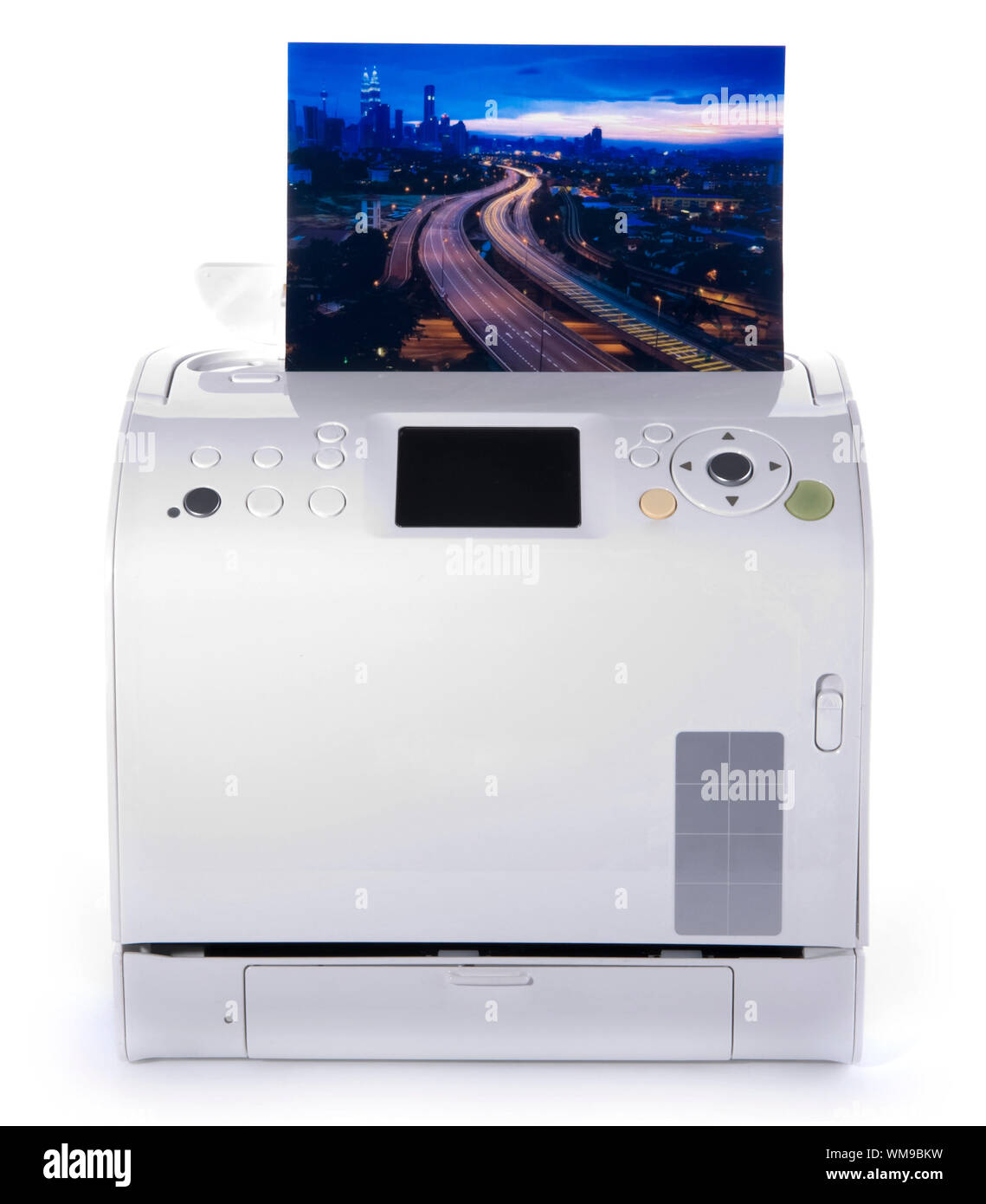 Stampante fotografica su sfondo bianco, foto sulla stampante sono il mio. Foto Stock