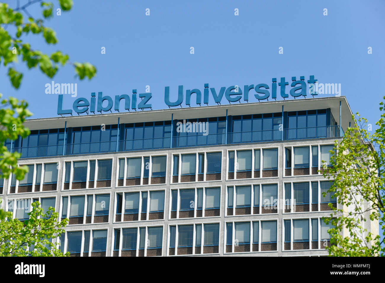 Wirtschaftswissenschaftliche Fakultaet Gottfried Wilhelm Leibniz UNIVERSITAET HANNOVER, Königsworther Platz, Hannover, Niedersachsen, Deutschland Foto Stock