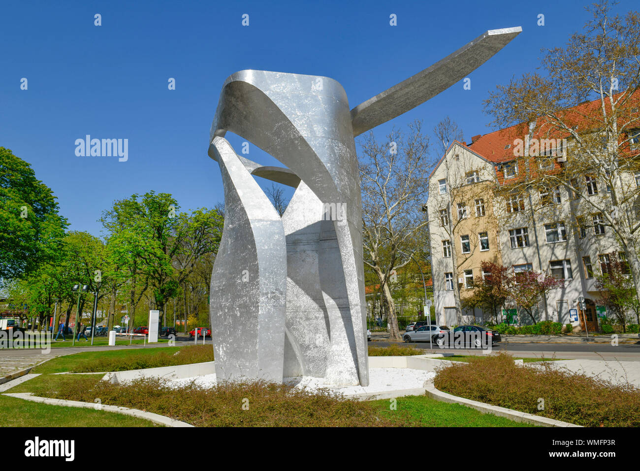 Skulptur von Daniel Libeskind, Ala, vor Verwaltungsgebaeude Siemens, Rohrdamm, Siemensstadt, Spandau, Berlino, Deutschland Foto Stock