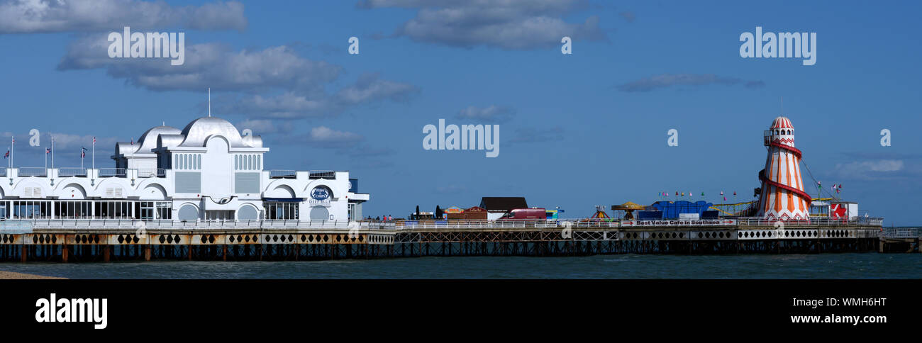 Vista panoramica di South Parade Pier e Southsea Beach, Southsea, Portsmouth, Hampshire, Inghilterra, Regno Unito Foto Stock