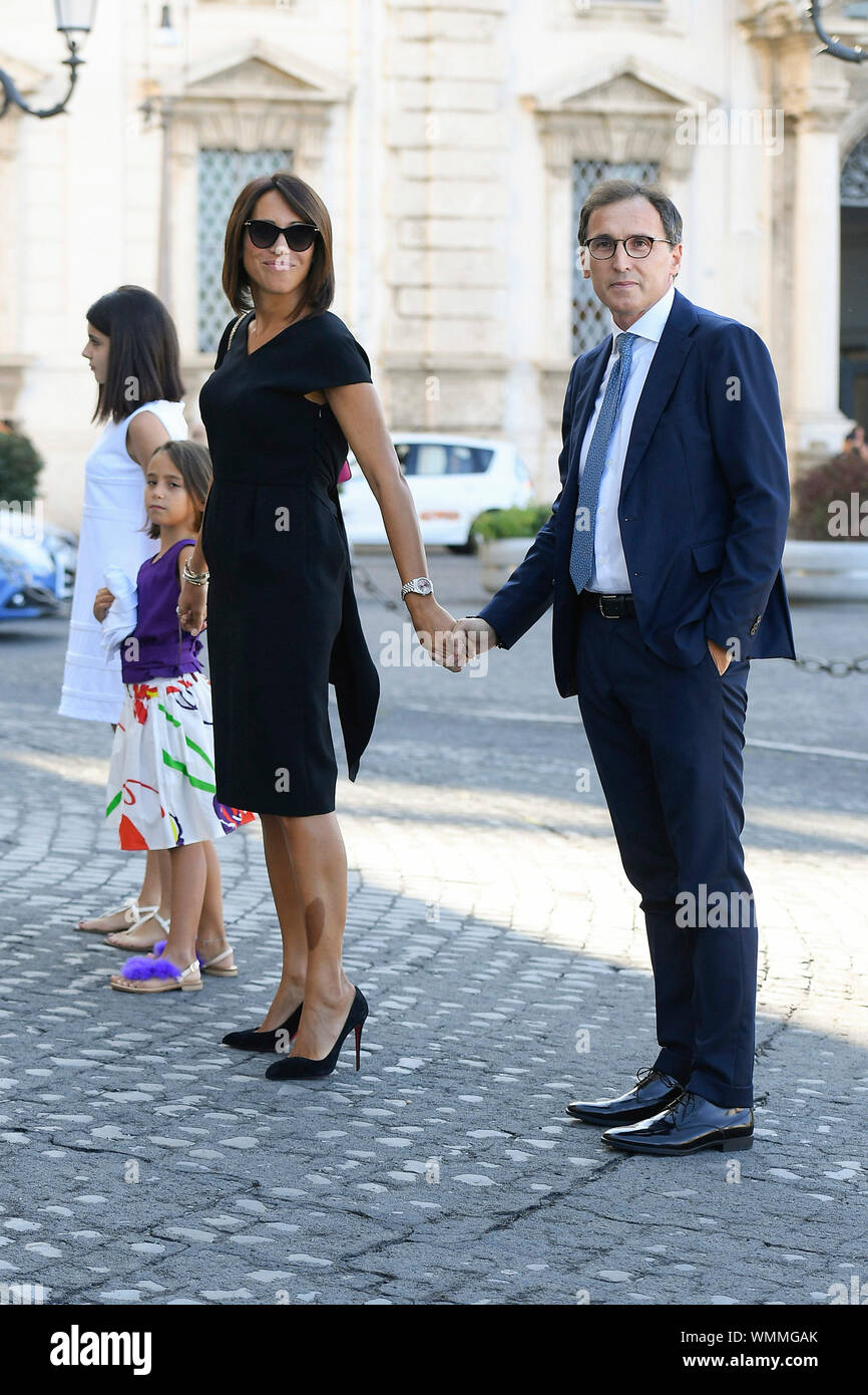 Francesco Boccia, Nunzia De Girolamo e le figlie durante il giuramento del Conte 2 di governo al Quirinale (Luigi Mistrulli/fotogramma, Roma - 2019-09-05) p.s. la foto e' utilizzabile nel rispetto del contesto in cui e' stata scattata, e senza intento diffamatorio del decoro delle persone rappresentate Foto Stock