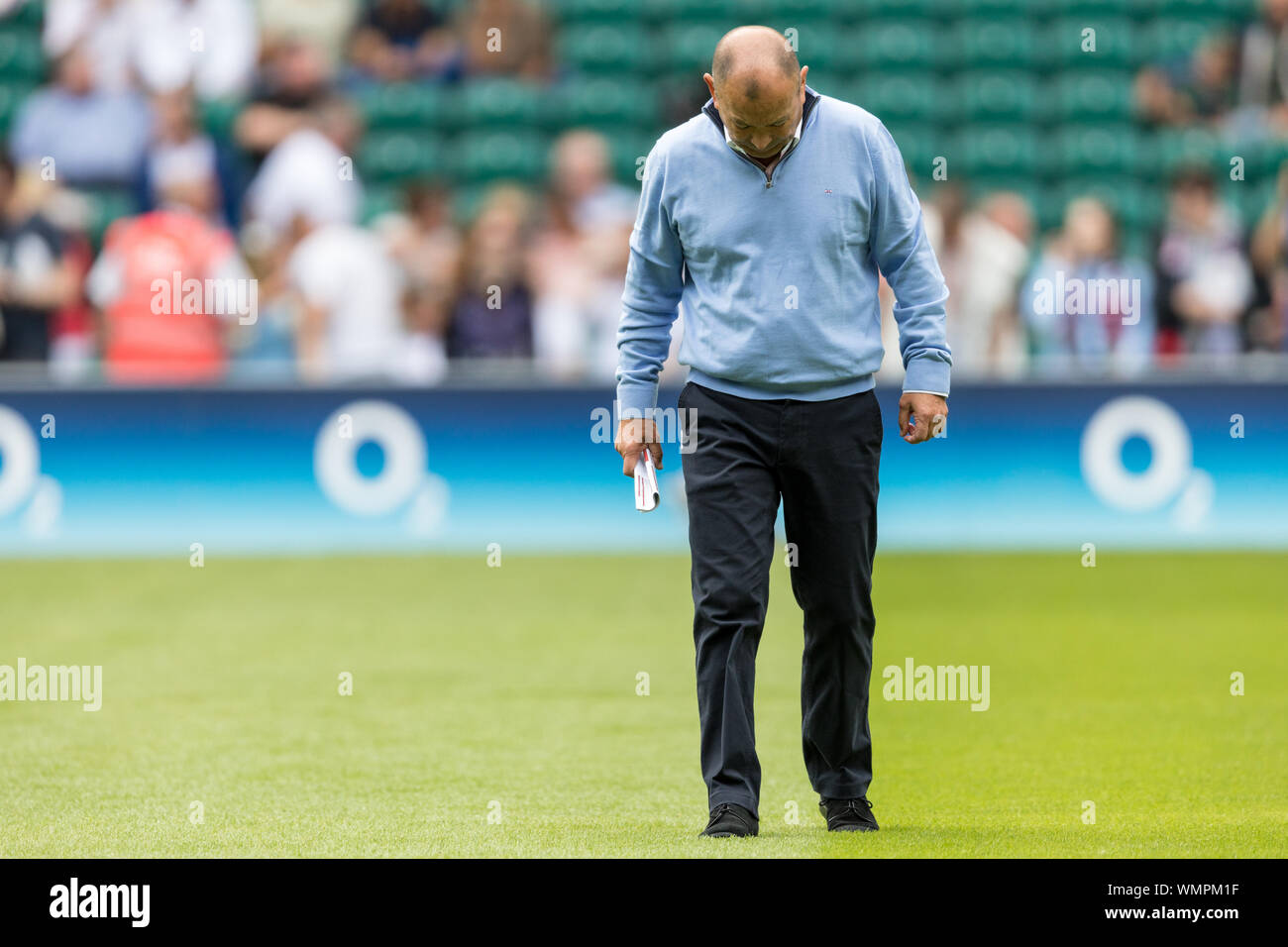 Inghilterra Head Coach Eddie Jones durante il Quilter Internazionale di Rugby Union match tra Inghilterra e Galles a Twickenham Stadium di Londra su 1tth Au Foto Stock