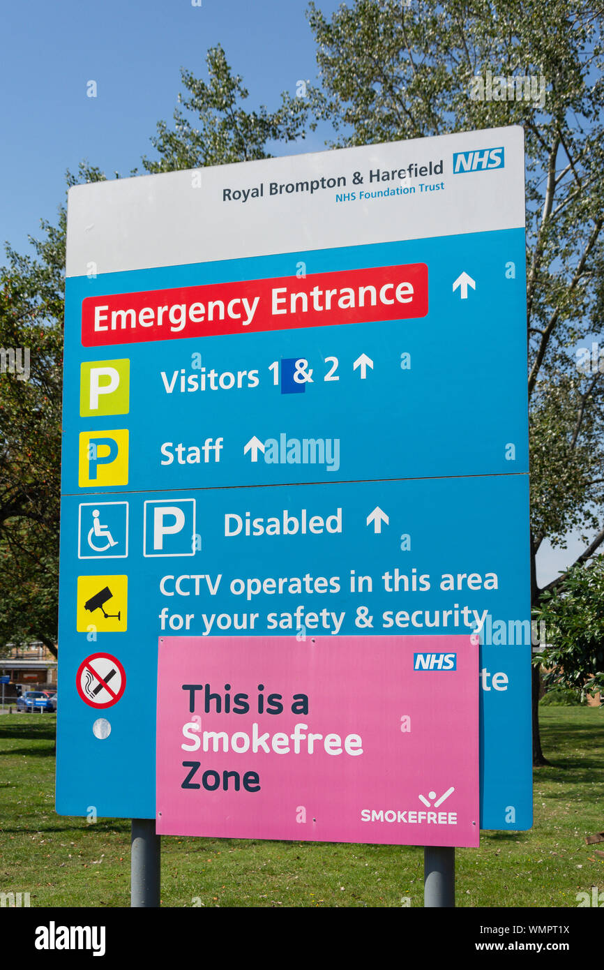 Ingresso accedi Harefield NHS Hospital, Hill End Road, Harefield, London Borough of Hillingdon, Greater London, England, Regno Unito Foto Stock