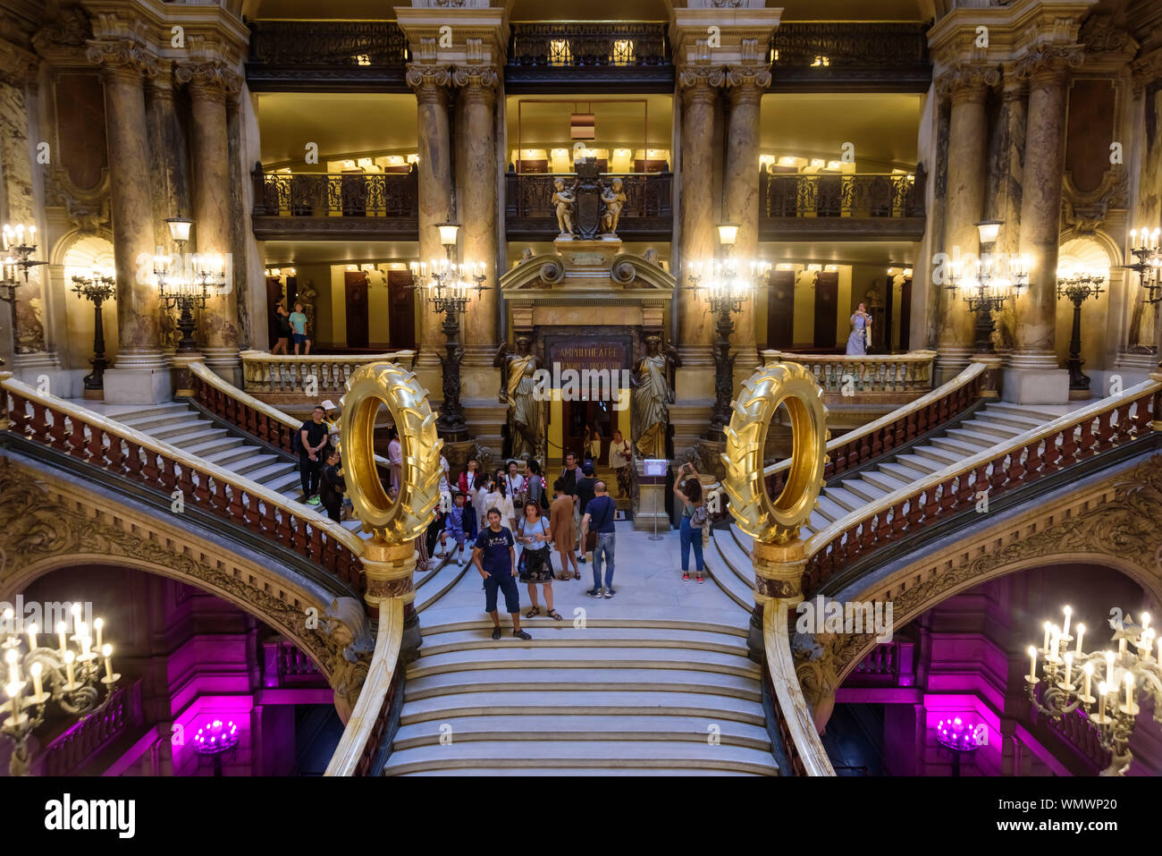 Die Opéra Garnier, auch Palais Garnier genannt, ist eines der zwei Pariser Opernhäuser, die der staatlichen istituzione Opéra National de Paris unters Foto Stock