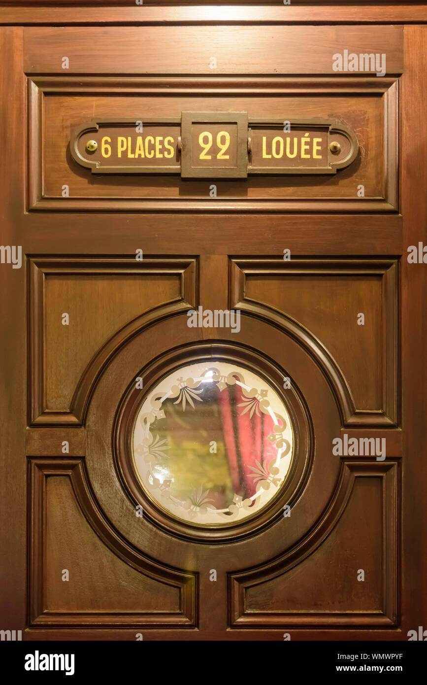 Die Opéra Garnier, auch Palais Garnier genannt, ist eines der zwei Pariser Opernhäuser, die der staatlichen istituzione Opéra National de Paris unters Foto Stock