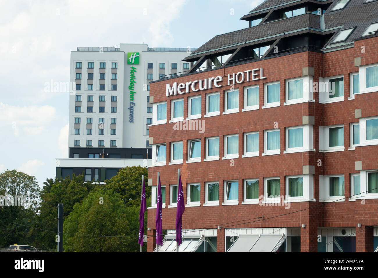 Mercure Hotel e Holiday Inn Express nel Suedstadt, Colonia, Germania. Foto Stock
