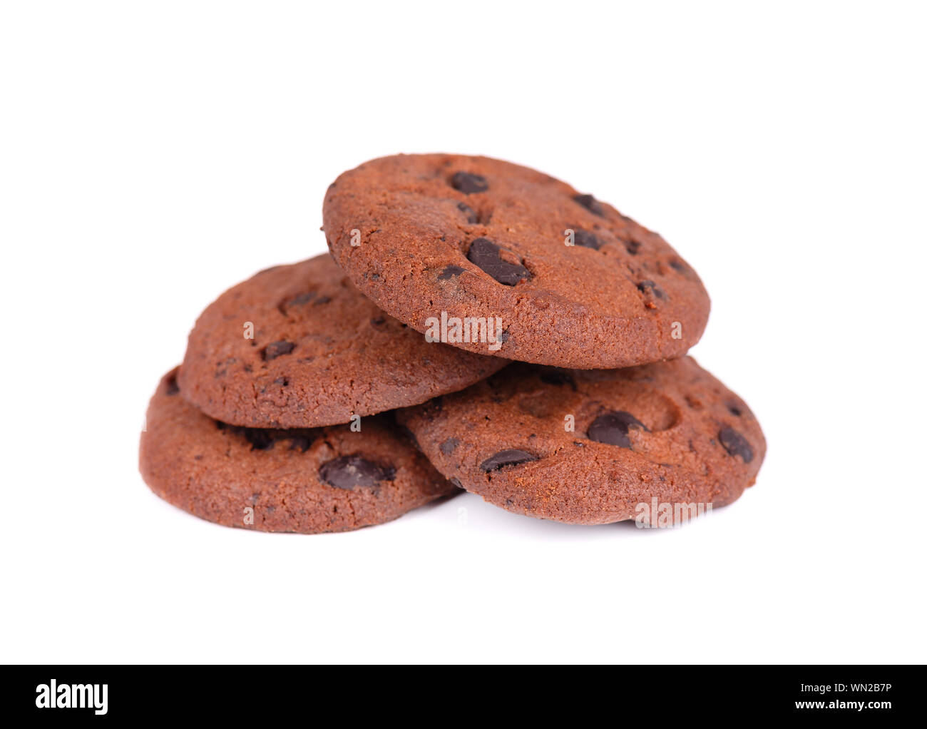 Doppio biscotti con scaglie di cioccolato isolato su sfondo bianco. I biscotti con gocce di cioccolato. Biscotti con aggiunta di dolcificanti. Dolci fatti in casa. Foto Stock