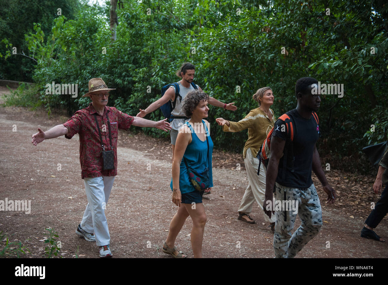 "Foresta" di balneazione, esperienza bioenergetico con Marco Nieri. Parco di Villa Ada, Roma. L'Italia. Foto Stock