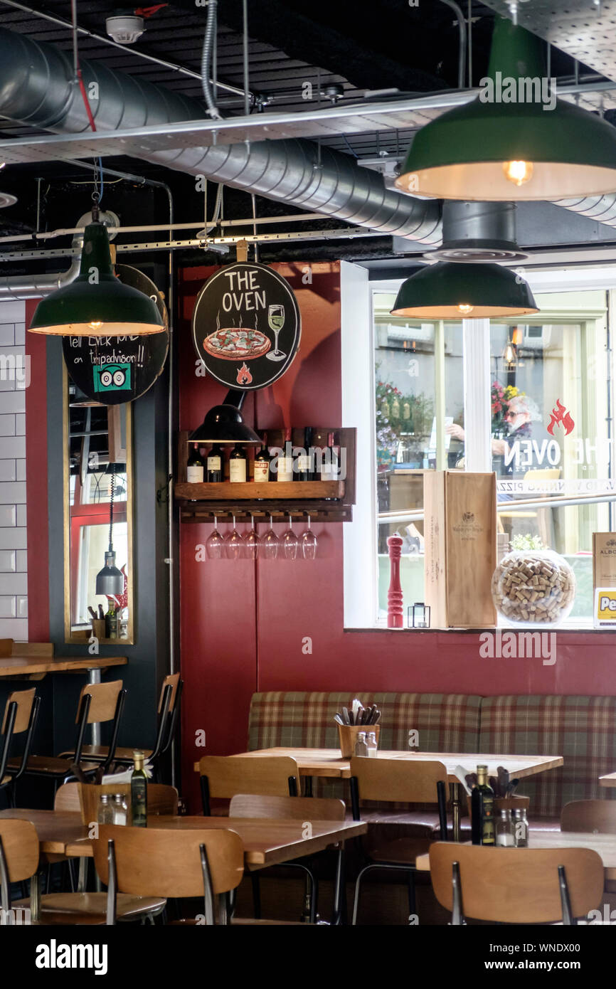 Interno del forno, un artigiano Pizzeria sul visto vicino Bath SOMERSET REGNO UNITO. Foto Stock