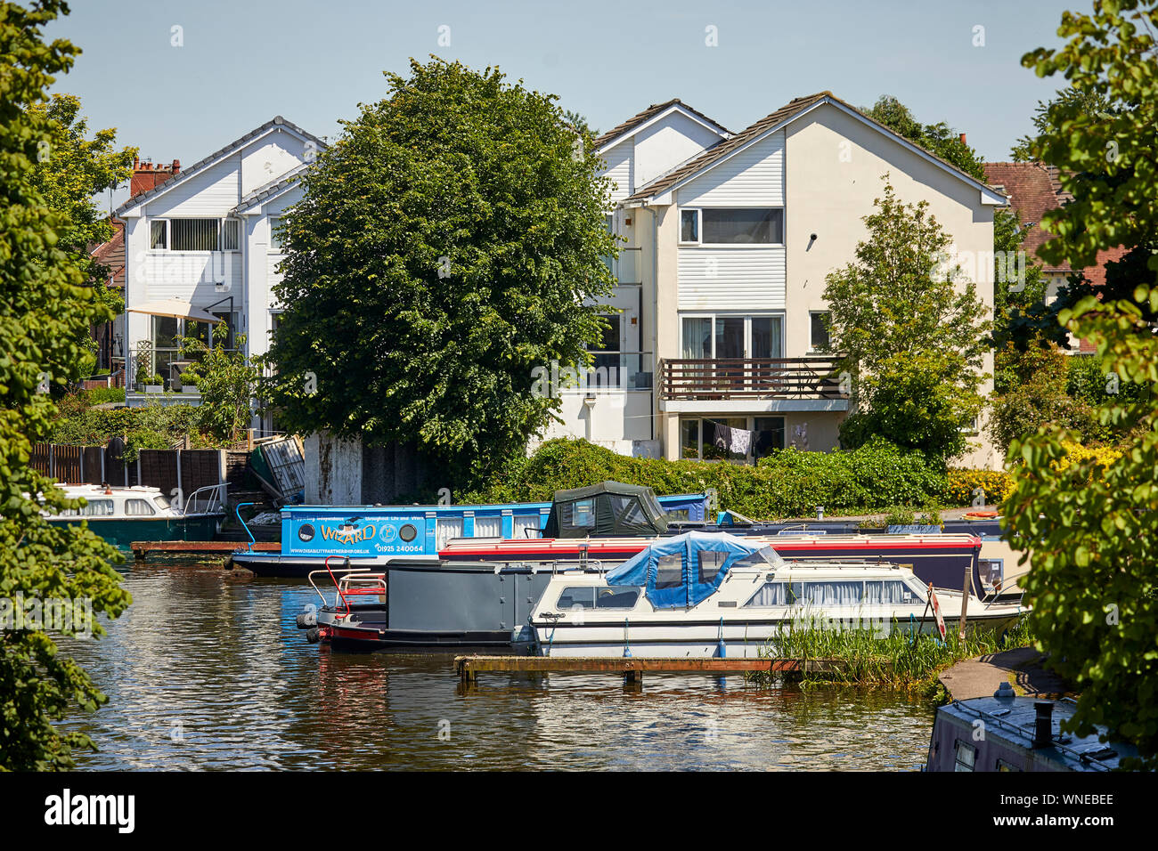 Bridgewater Canal piccolo porticciolo Appleton Warrington, Cheshire, Inghilterra. Foto Stock