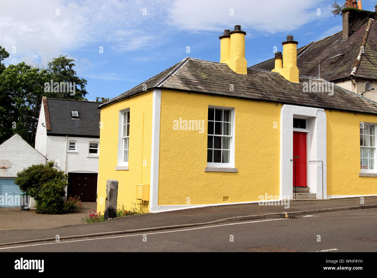 Dipinto luminosamente house, Gatehouse of Fleet, Dumfries & Galloway, Scotland, Regno Unito Foto Stock