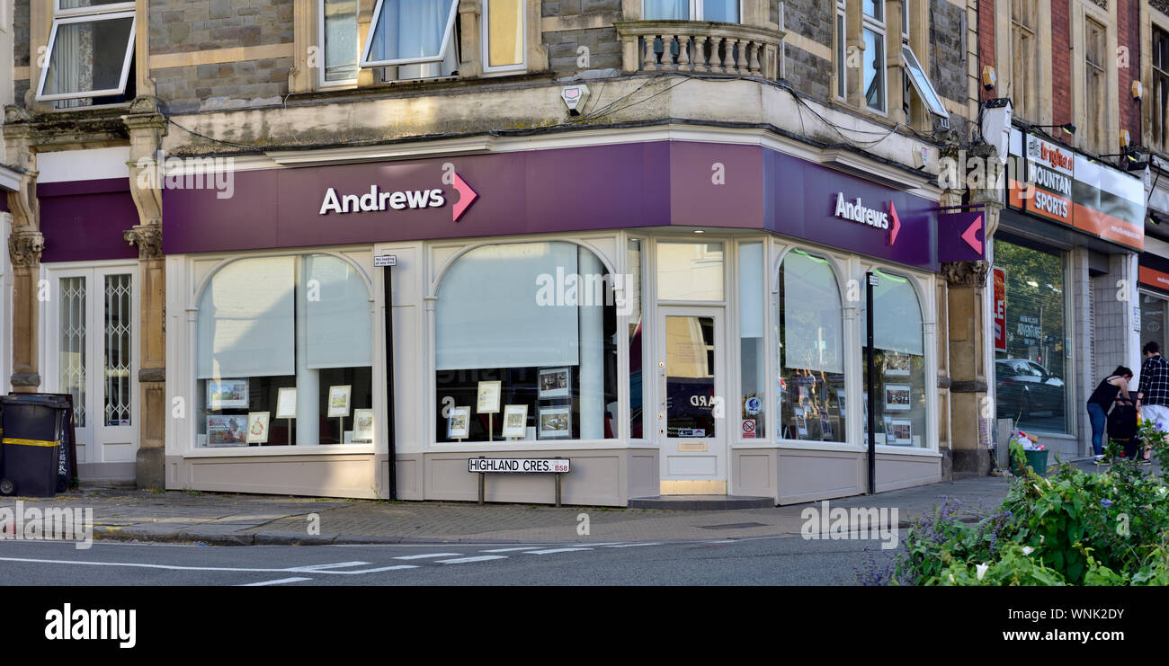 Andrews, agenti immobiliari, agenti affito shop, su High Street, Bristol, Regno Unito Foto Stock