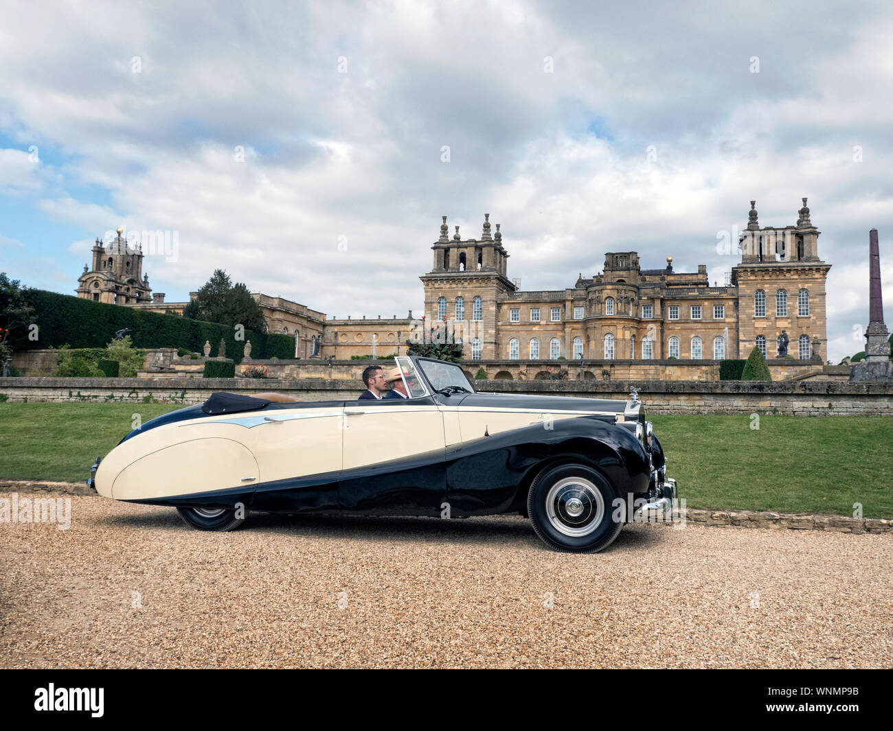 1953 Rolls Royce Silver Wraith Drophead Coupe a Salon Prenotazione Blenheim Palace 9/2019 Foto Stock