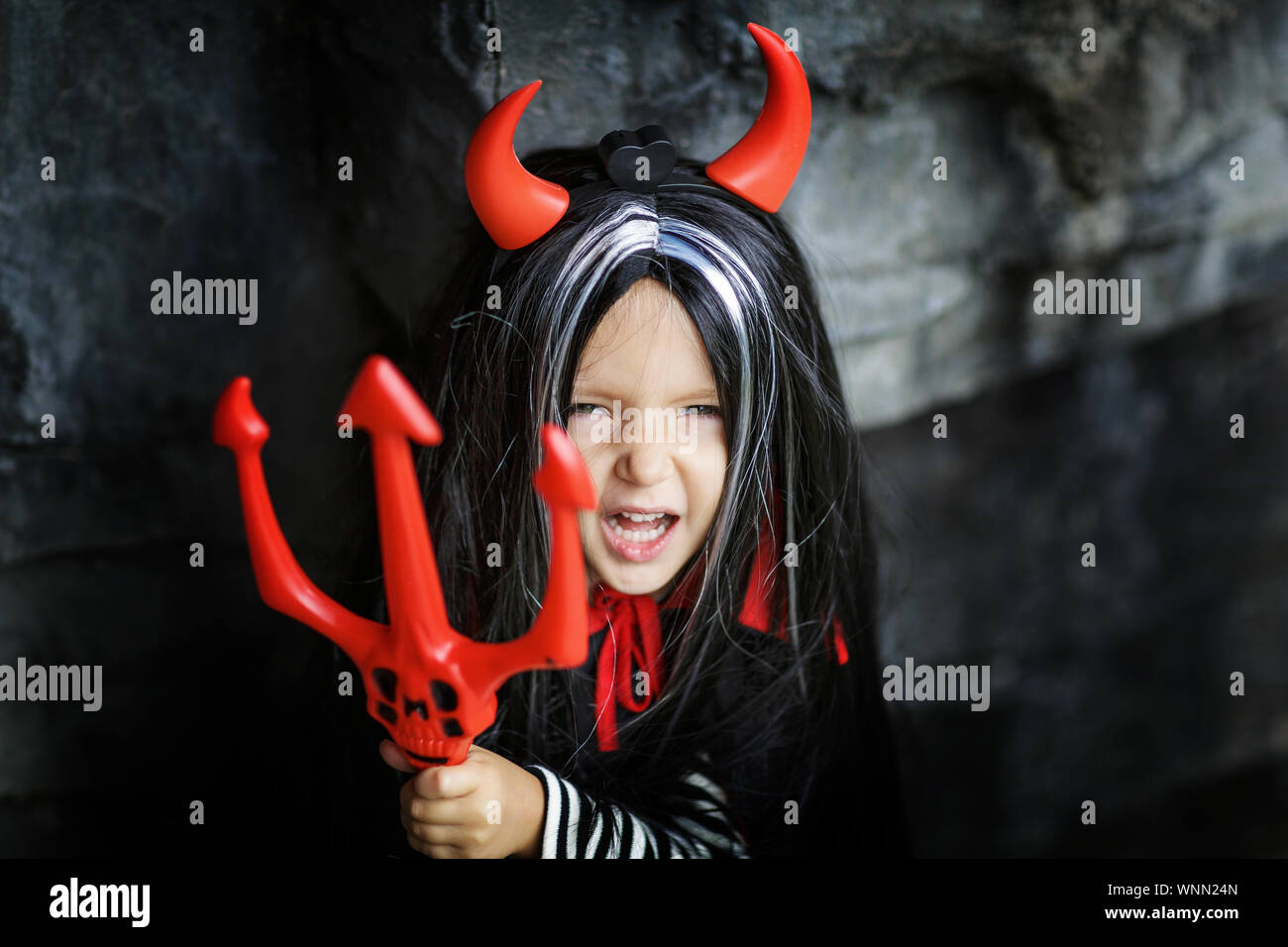 Costume da diavolo immagini e fotografie stock ad alta risoluzione - Alamy