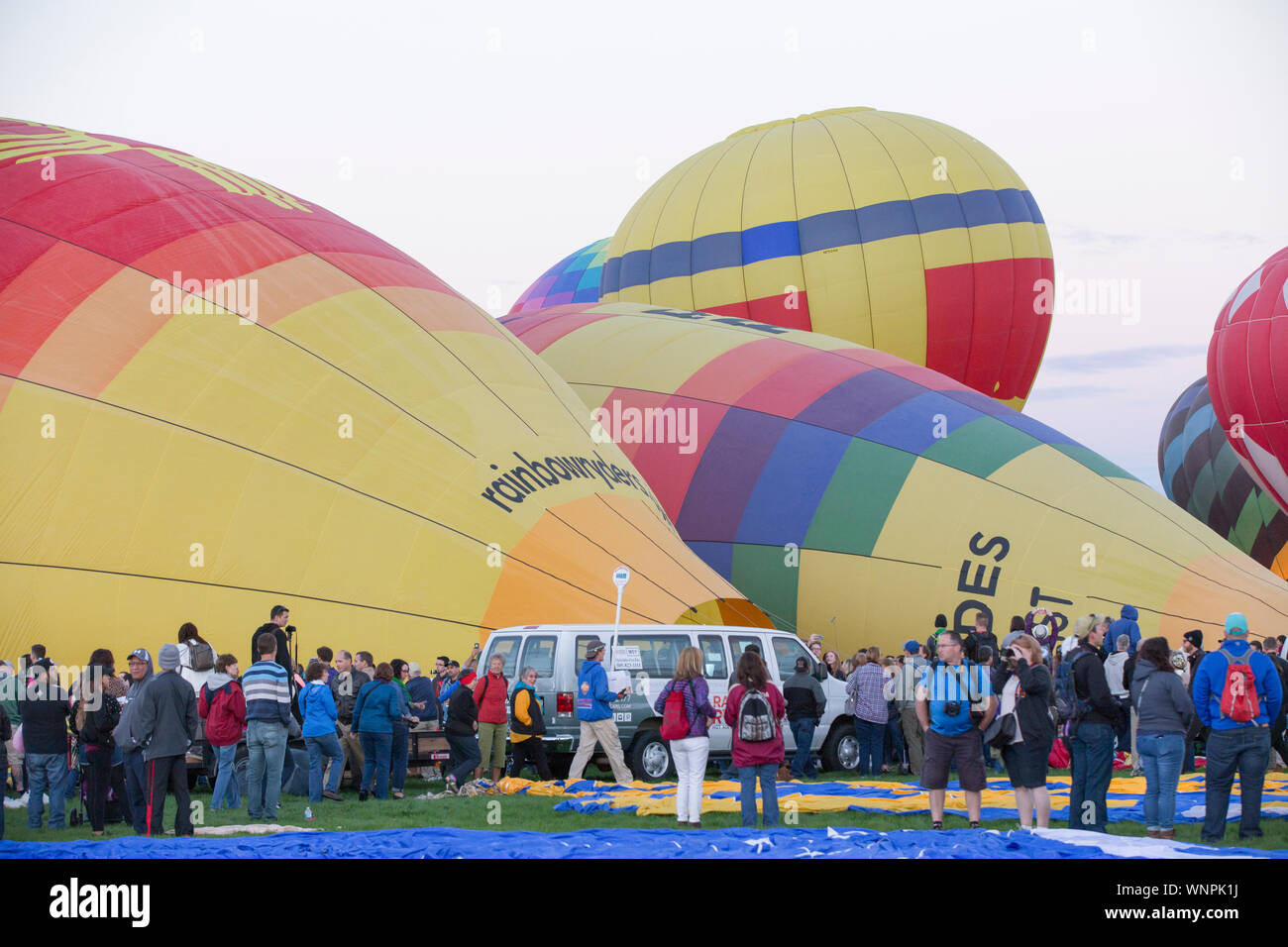 Albuquerque, New Mexico - Ottobre 1, 2016: La foto è stata scattata durante la mattina presto quando centinaia di palloncini ascendente poco dopo l'alba. Foto Stock