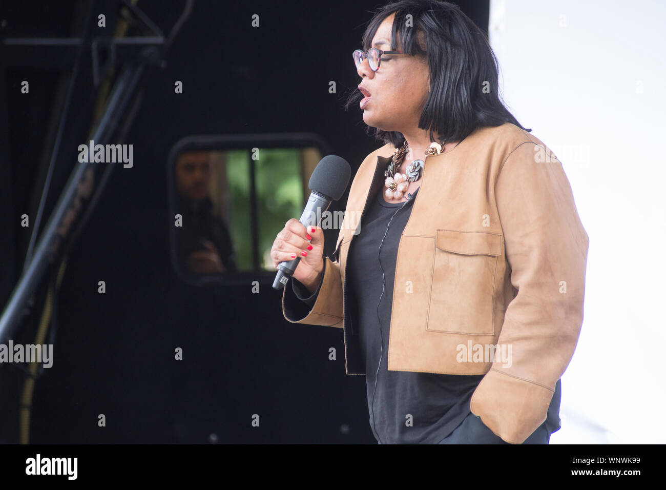 6 Settembre 2019 - Londra, la piazza del Parlamento - Diane Abbott MP (manodopera - Hackney Nord e Stoke Newington) parlando in un rally organizzato dalla Peopl Foto Stock