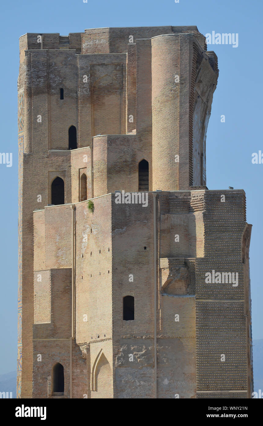 Gateway non ripristinati resti dell antica Tamerlanes Ak-Saray palace a Shakhrisabz, Uzbekistan meridionale Foto Stock