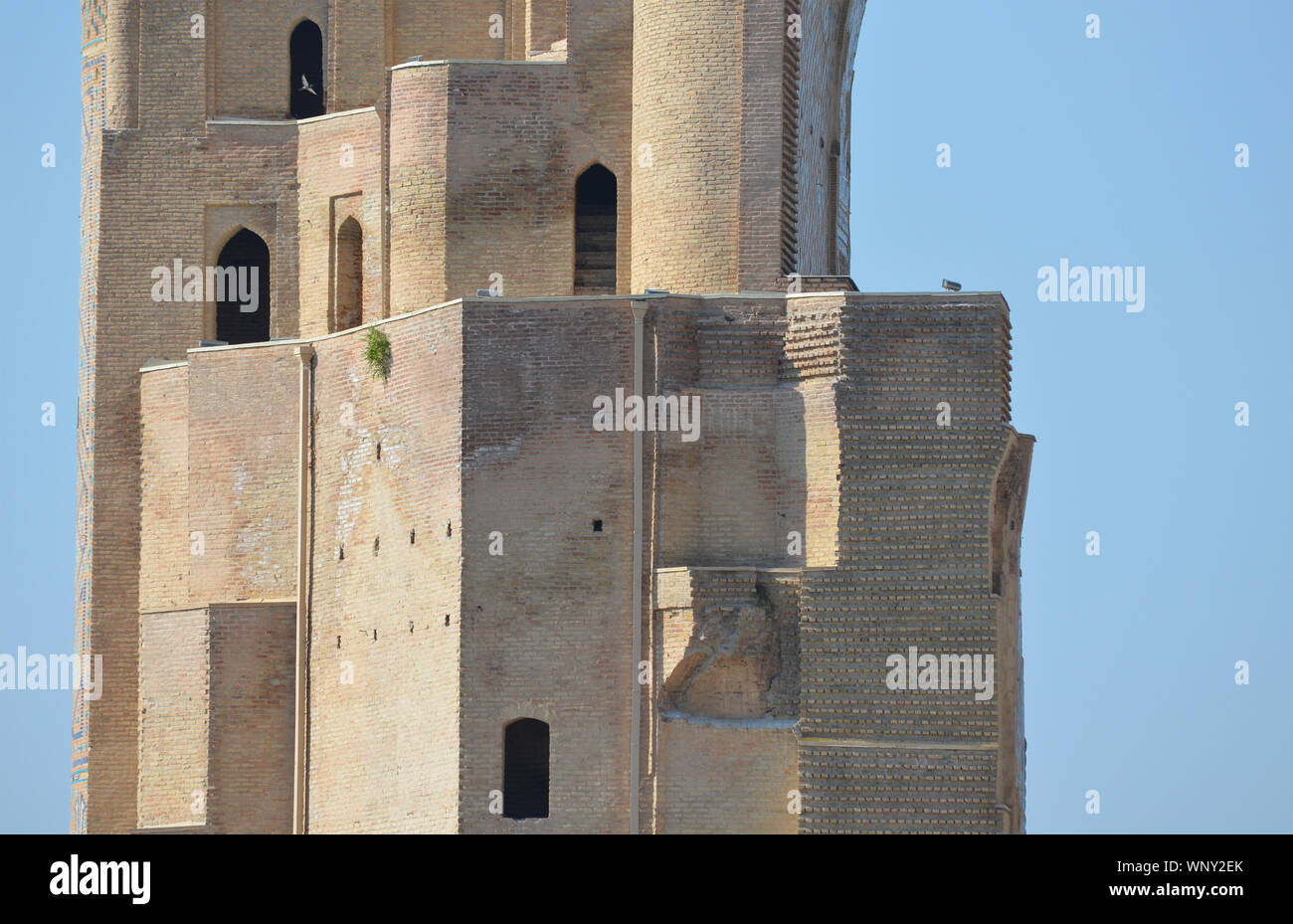 Gateway non ripristinati resti dell antica Tamerlanes Ak-Saray palace a Shakhrisabz, Uzbekistan meridionale Foto Stock