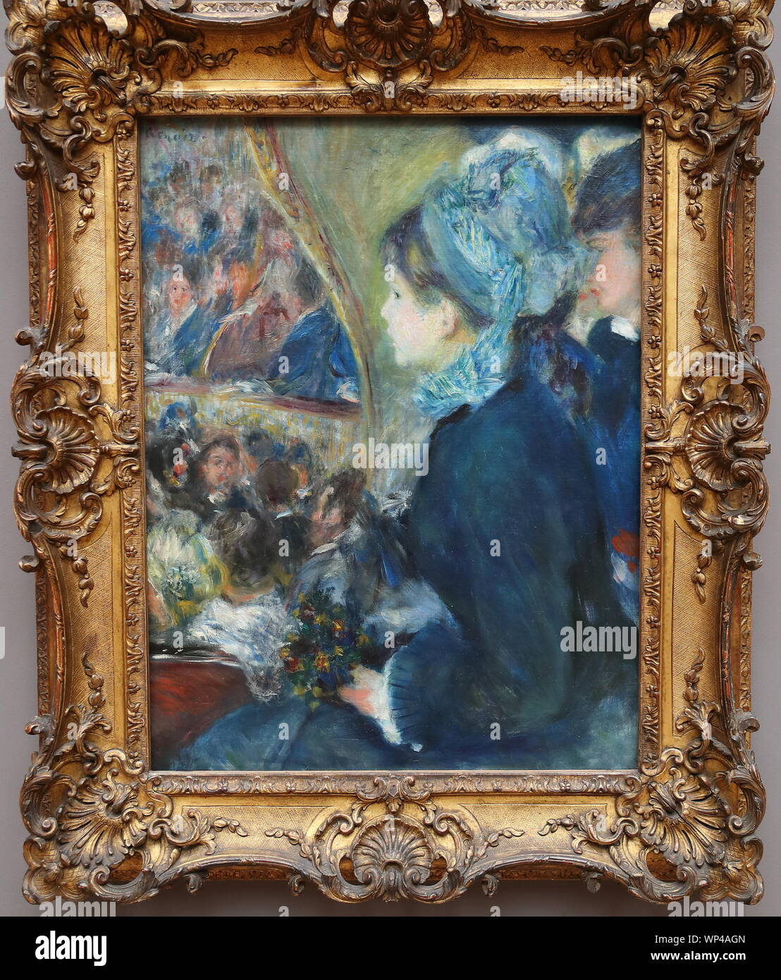 Presso il Teatro (La premiere sortie) dal francese pittore impressionista Pierre-Auguste Renoir presso la National Gallery di Londra, Regno Unito Foto Stock