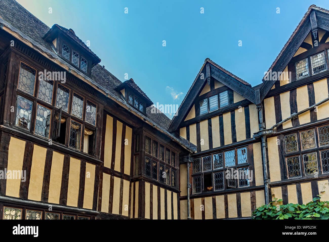 Il castello di Hever Castle cortile interno opinioni Foto Stock