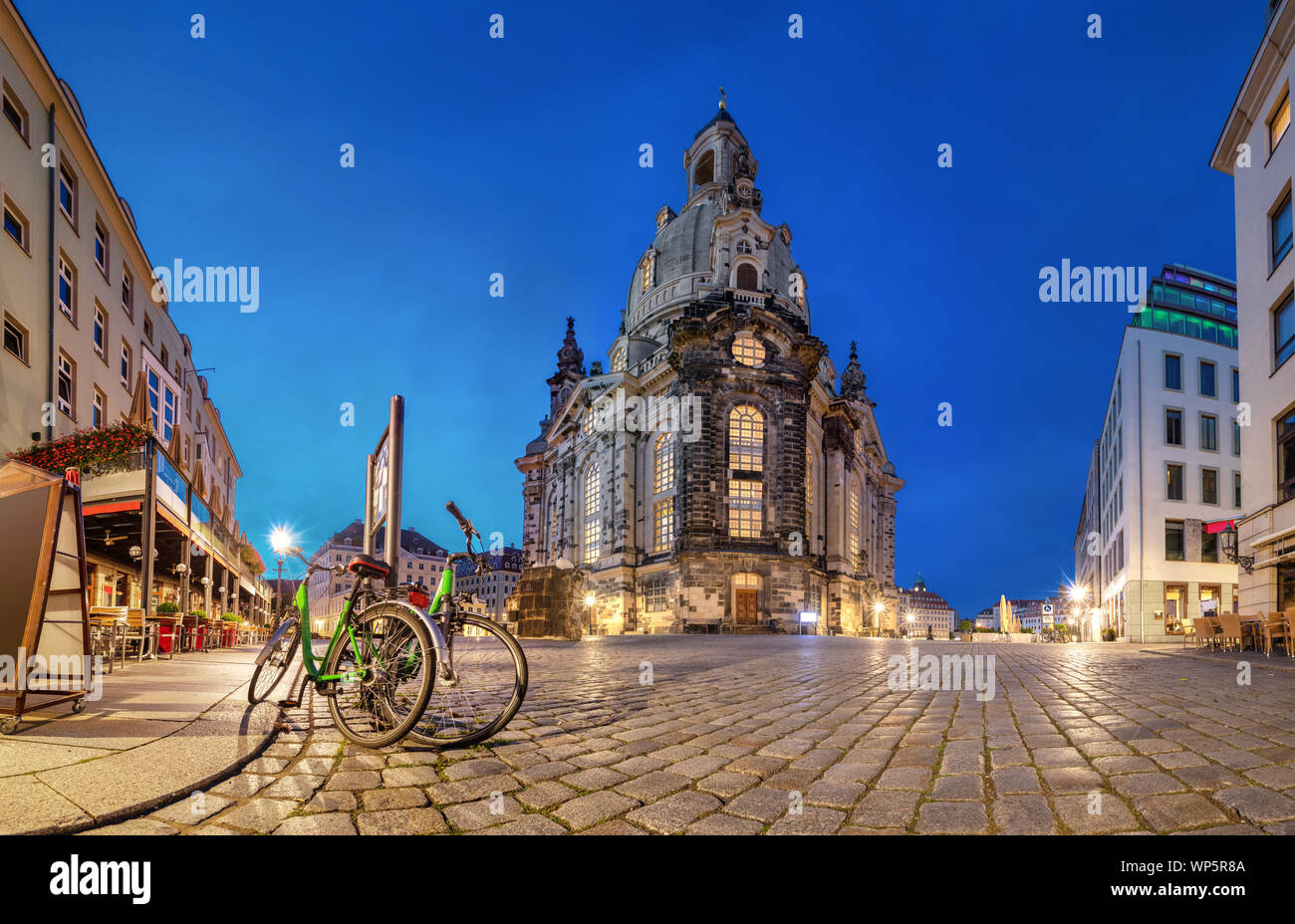 Dresden, Germania. La Frauenkirche - chiesa barocca riconsacrata dopo essere stato distrutto durante la II Guerra Mondiale Foto Stock