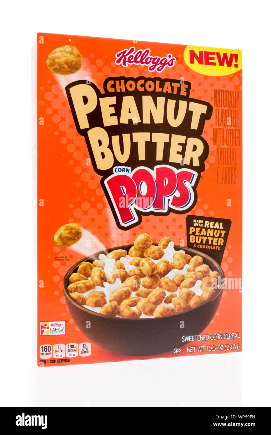 Wnneconne, WI - 6 Settembre 2019: una confezione di cioccolato Kelloggs burro di arachidi Corn Pops cereale isolato su un background. Foto Stock