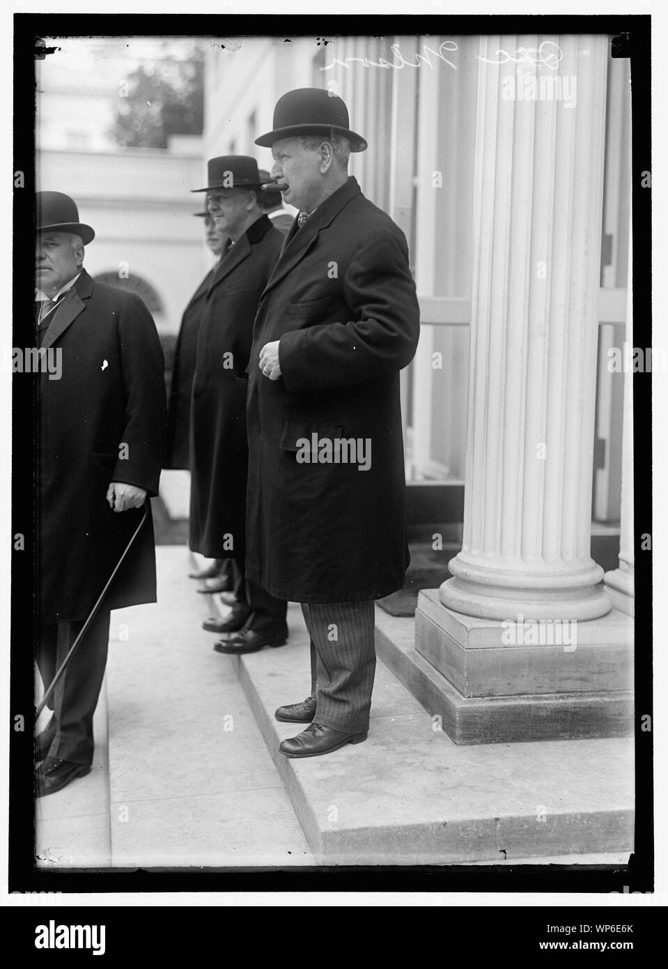 LANSING, ROBERT, SEGRETARIO DI STATO, 1915 - 1920. Mezza nascosta con JOSEPHUS DANIELS, W. B. WILSON, ecc. LANE, FRANKLIN K., INTERSTATE COM. COMMR., 1905-1913. S. Di interni, 1913-1920.1/2 di faccia sul margine sinistro Foto Stock