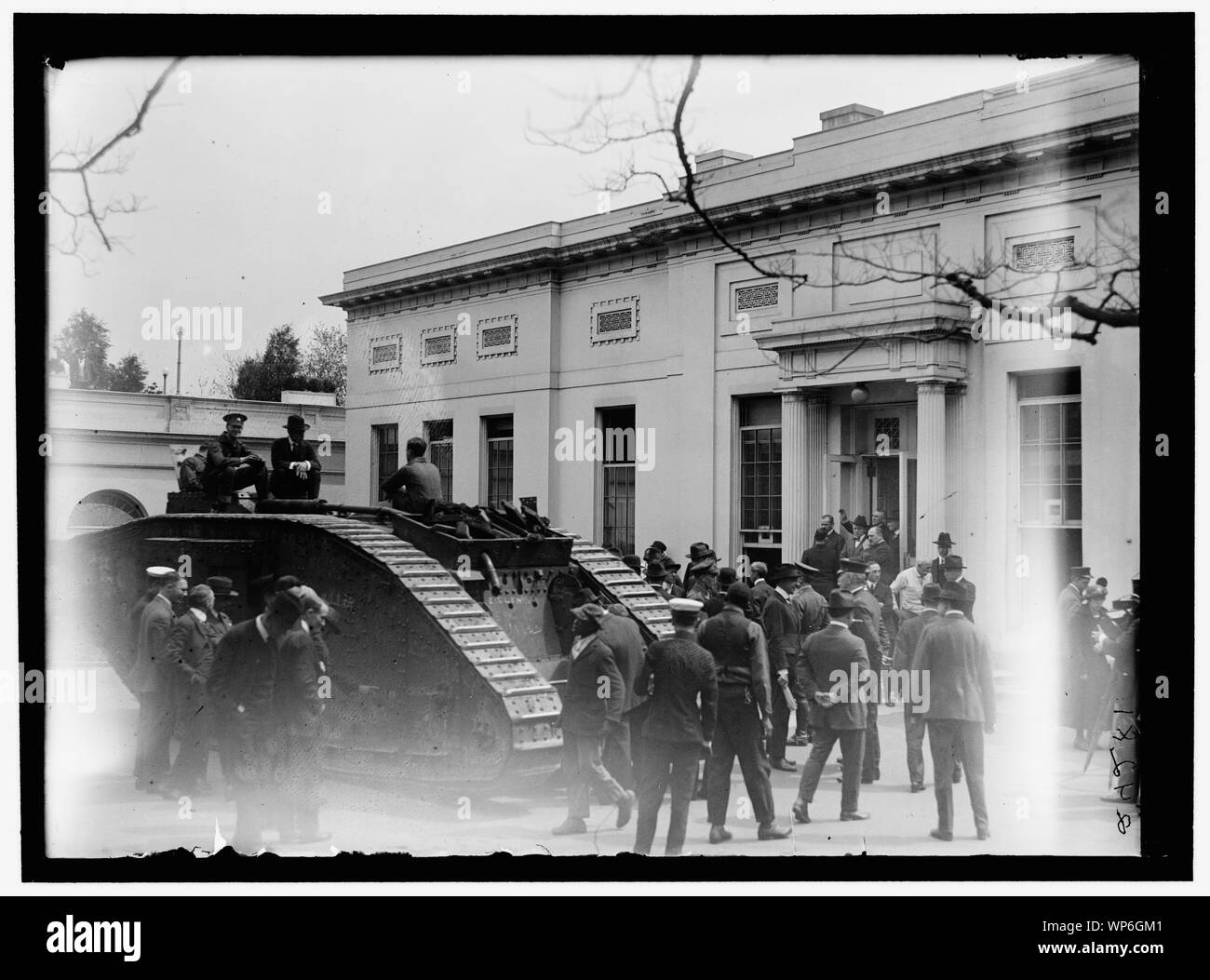 I Prestiti della Libertà. Gazzetta LIBERTY BOND AUTO E SERBATOIO ALLA CASA BIANCA Foto Stock