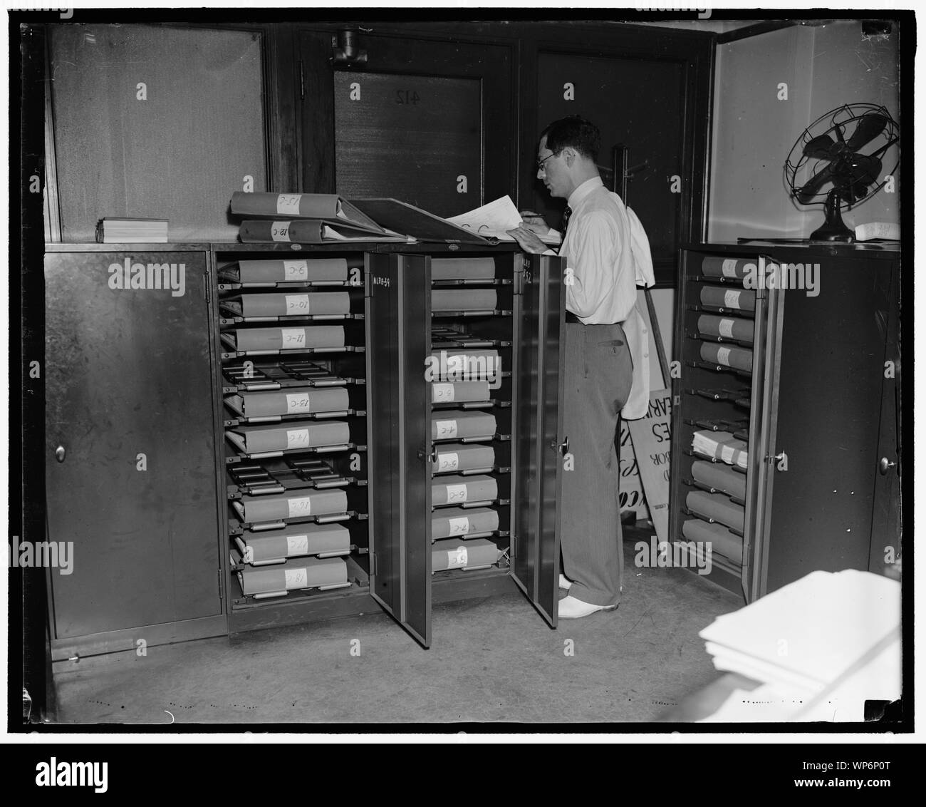 I rapporti di lavoro bordo, docket libri per ogni regionale & home office. Herbert Glaser Asst amministrativa. Foto Stock