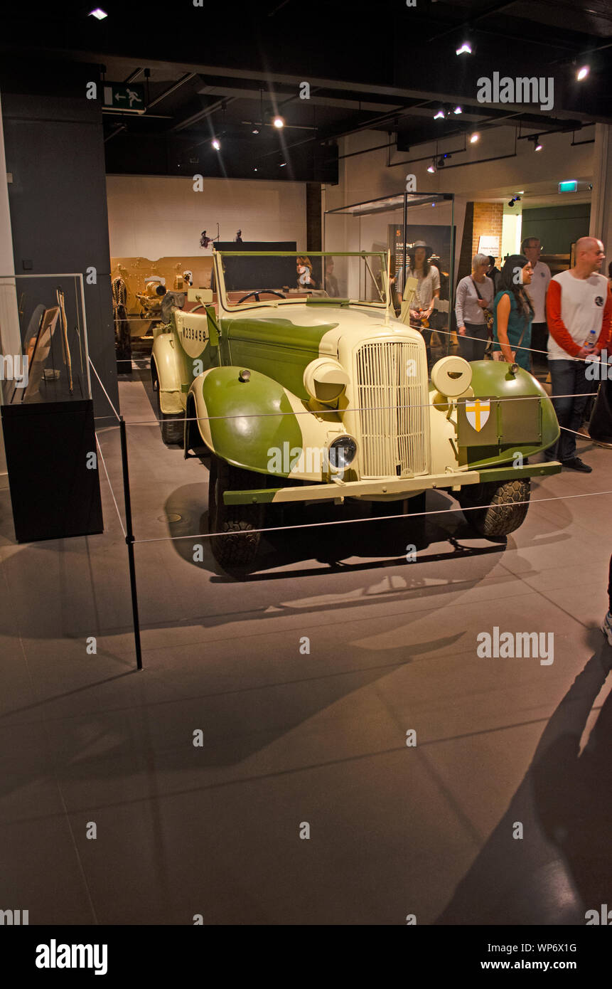 Il Tenente Generale Bernard Montgomery, "vecchie fedeli" ,Humber Super Snipe auto personale e la campagna nordafricana Mappa all'IWM Londra. Foto Stock