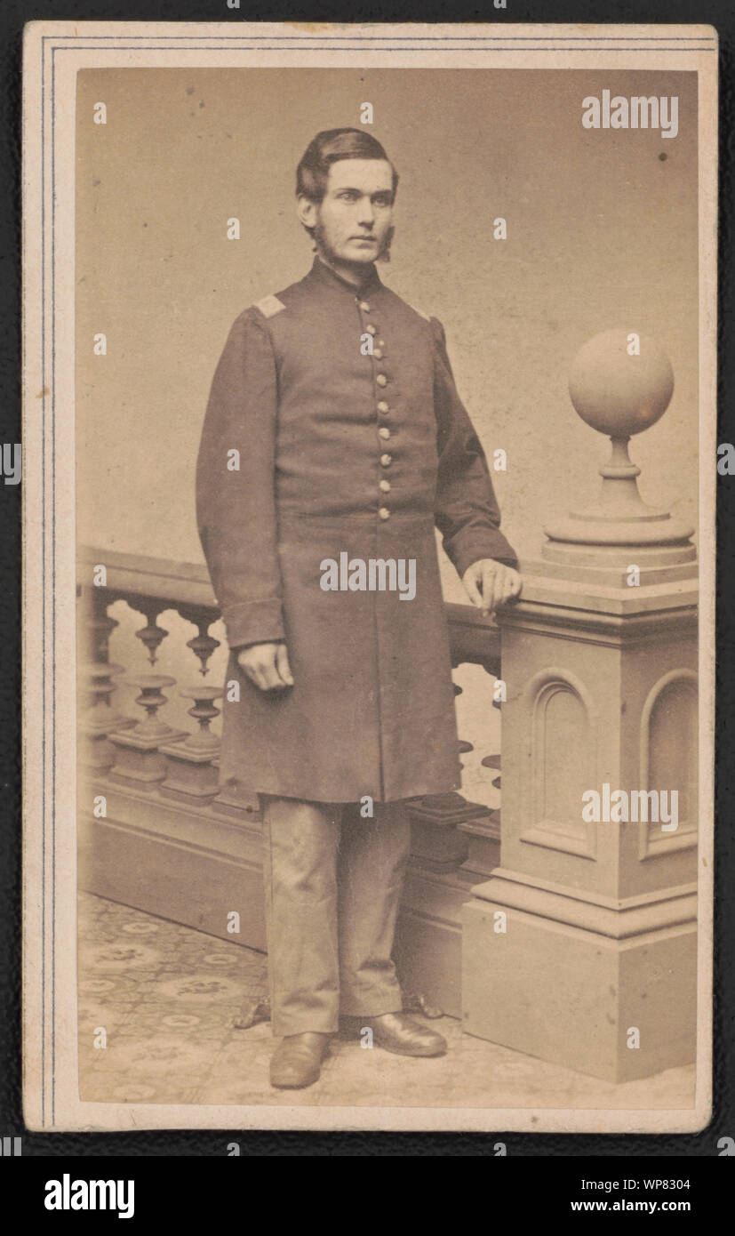 Il tenente Samuel F. Edwards di Co. D, 52nd Massachusetts reggimento di fanteria in uniforme] / A.A. Turner, fotografo Foto Stock