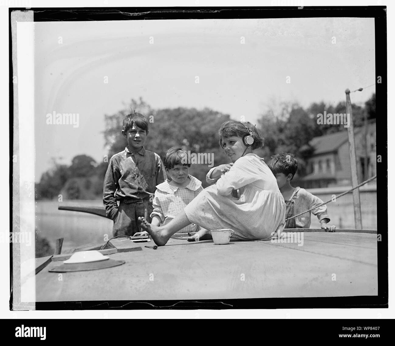 La vita in una barca sul canale Foto Stock