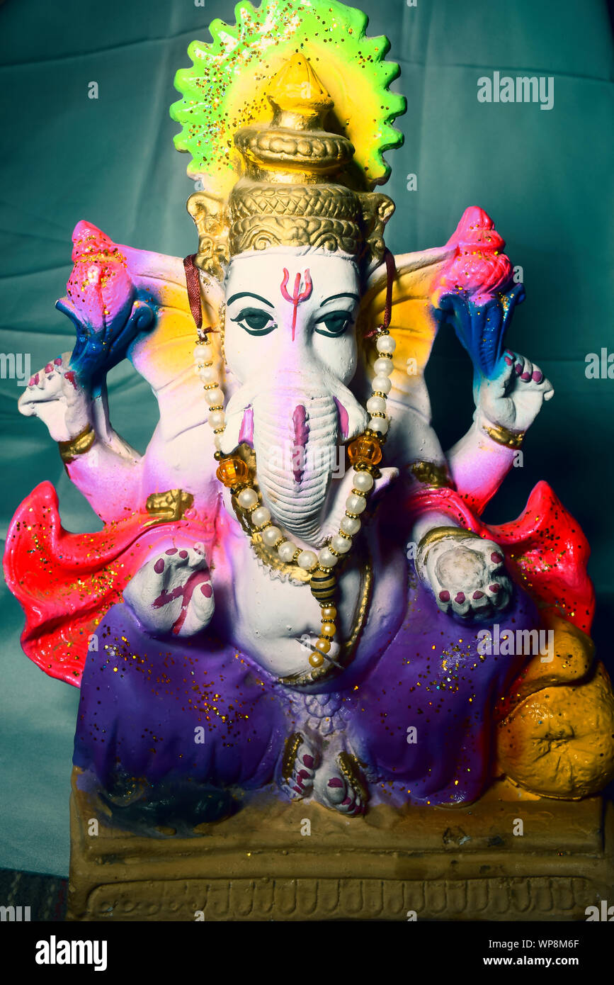 Il signore del ganesha. Dio indù Ganesha. Ganesha colerful idolo. La cultura indiana. ganesh chaturthi Foto Stock