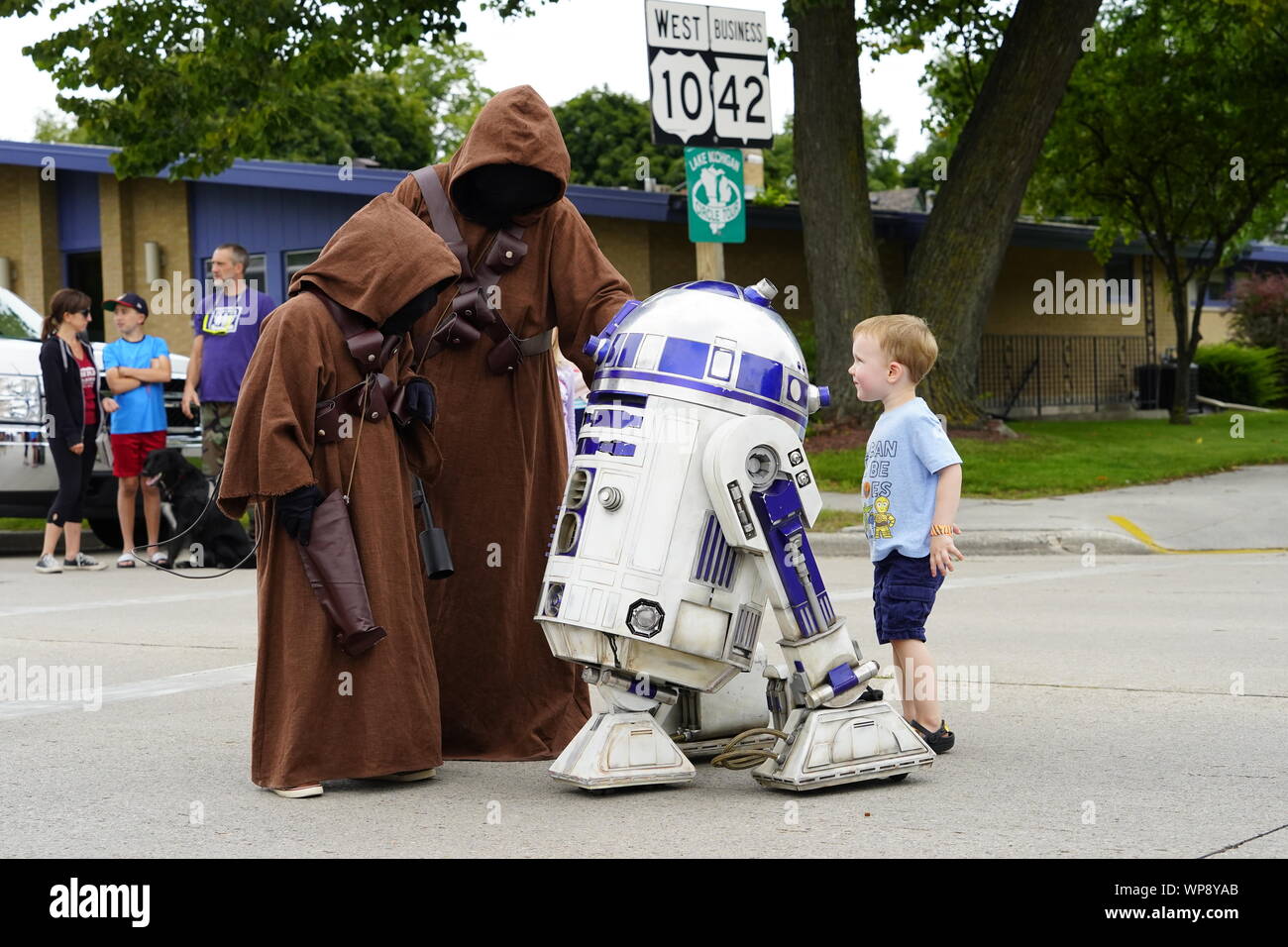 Rahr West Art Museum, Manitowoc, Wisconsin celebrando Sputnikfest lungo con guarnigione Wisconsin 501Star Wars esecutori Foto Stock