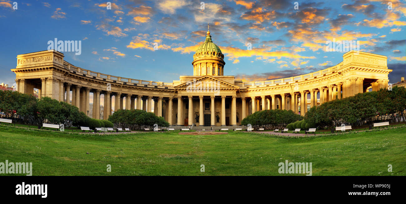 Russia - San Pietroburgo, Kazan cattedrale di sunrise, nessuno Foto Stock