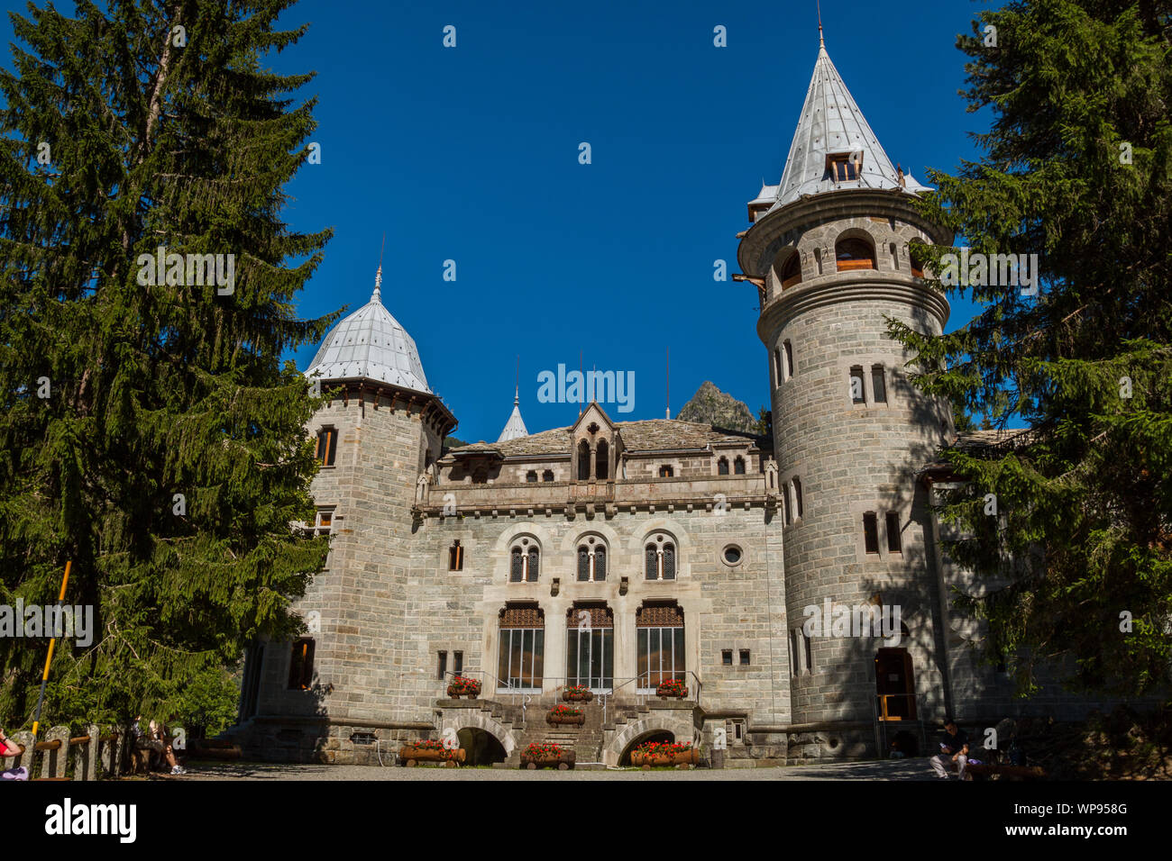 Il castello di Savoia, Gressoney-Saint-Jean, Aosta, Valle d'Aosta, Italia Foto Stock