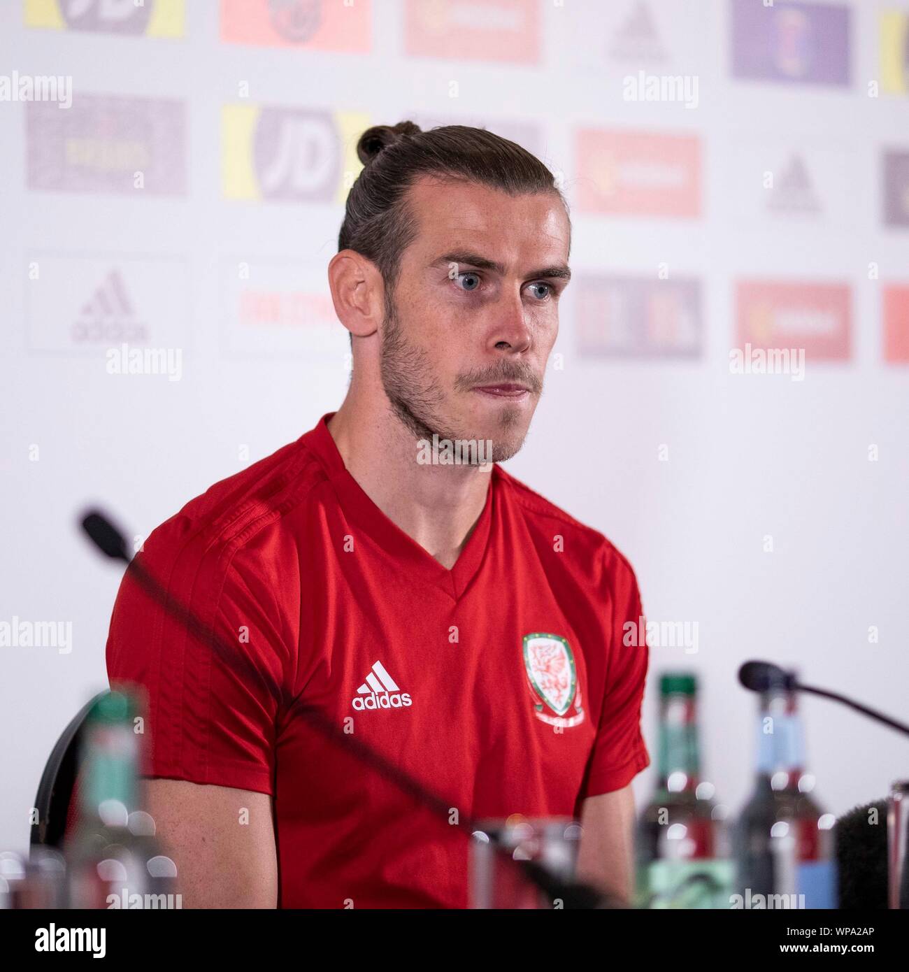 Hensol, Wales, Regno Unito. 8. settembre 2019. Il Galles squadra nazionale calciatore Gareth balla durante una conferenza stampa davanti a un internazionale amichevole contro la Bielorussia. Credito: Mark Hawkins/Alamy Live News Foto Stock