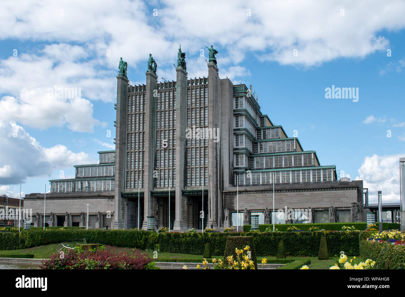 Il Centenario Palace in Heysel, Bruxelles, Belgio è stato uno dei punti salienti del 1935 World Exposition, e successiva Expo 1958. Foto Stock