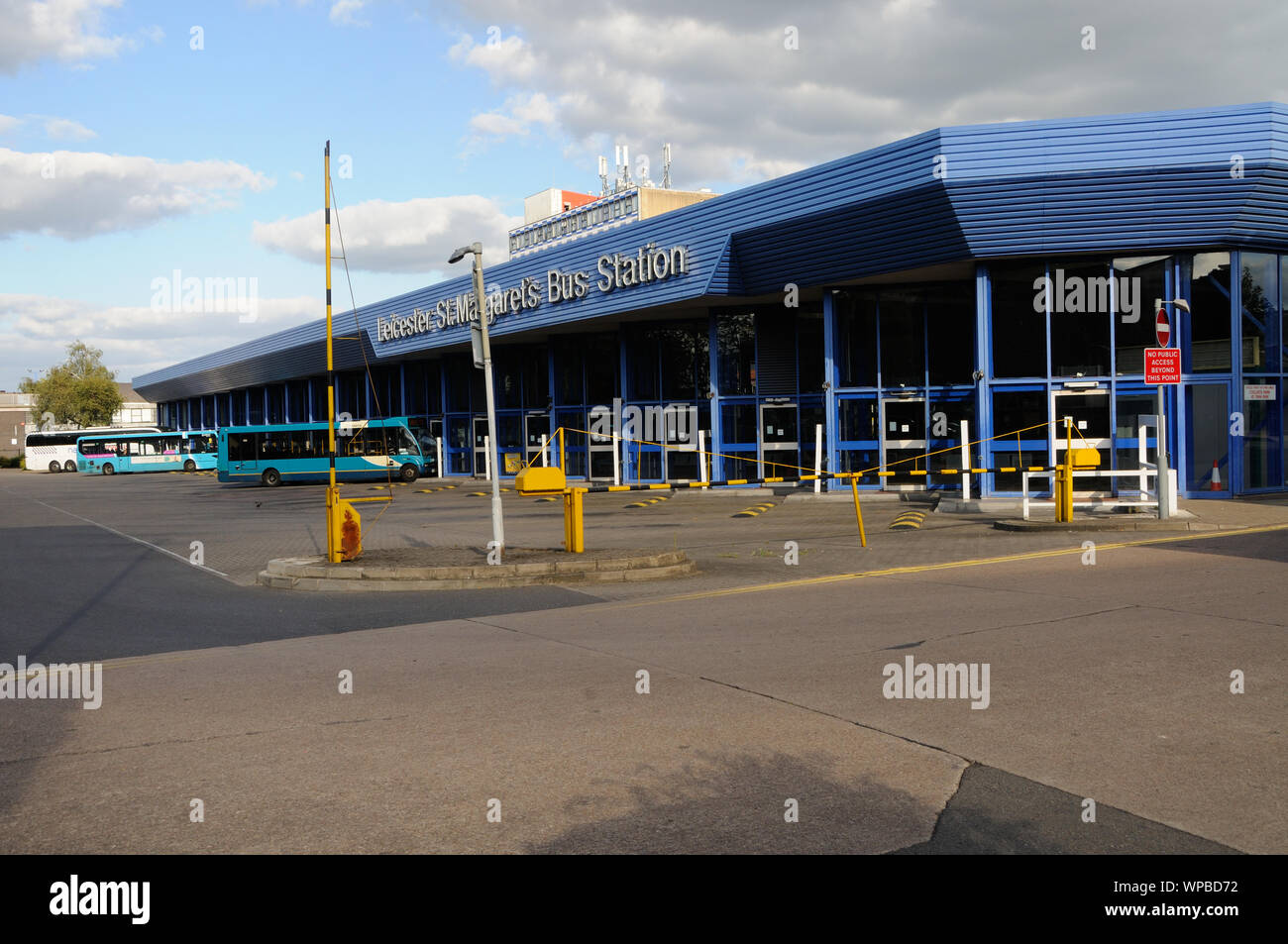 Stazione degli autobus di St Margaret, prima della sua ricostruzione del 2021, a Leicester, Leicestershire, Inghilterra Foto Stock