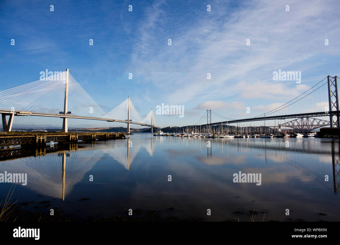 I tre ponti sul Forth da South Queensferry, Scozia Foto Stock