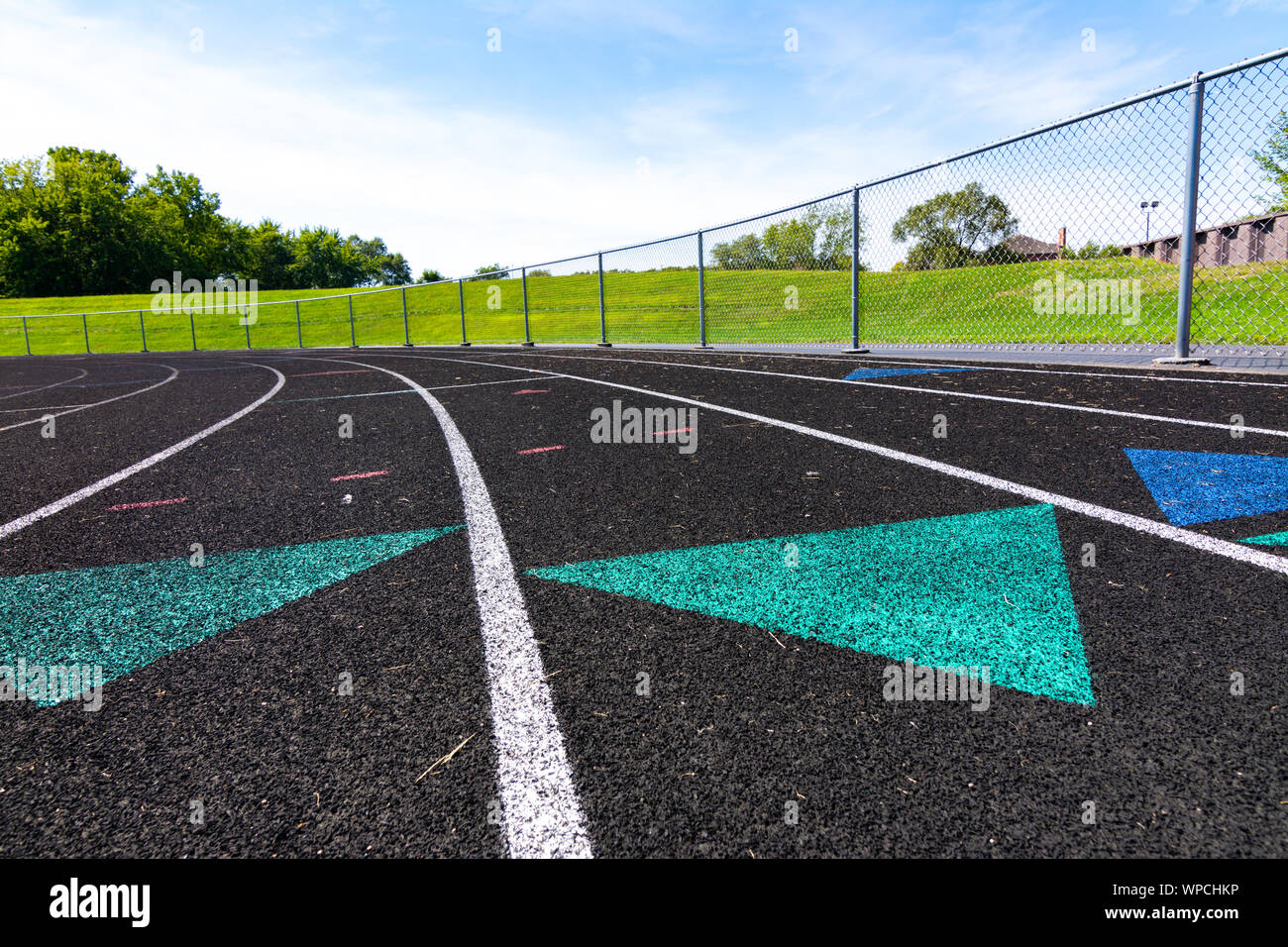 Pista da corsa presso una scuola superiore locale. Ottawa, Illinois, Stati Uniti. Foto Stock