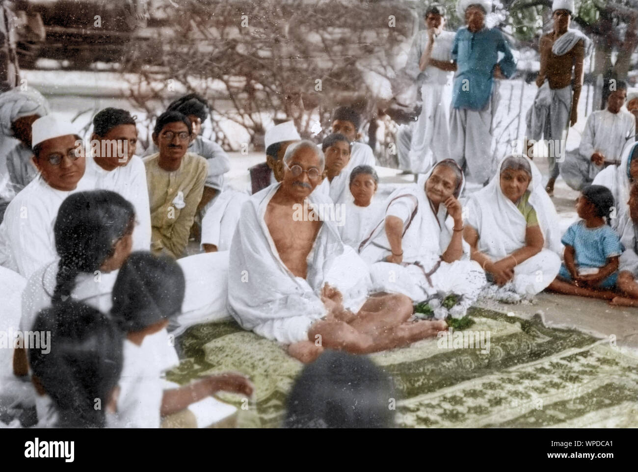 Kasturba Gandhi e il Mahatma Gandhi in funzione, India, Asia, 1939 Foto Stock