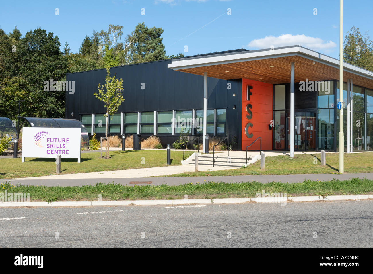 Il futuro Centro di competenze, parte di Basingstoke College of Technology, Bordon, Hampshire, Regno Unito, che offre formazione professionale corsi di istruzione Foto Stock