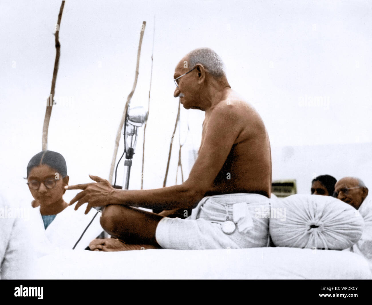 Il Mahatma Gandhi parlando, India, Asia, 1946 Foto Stock