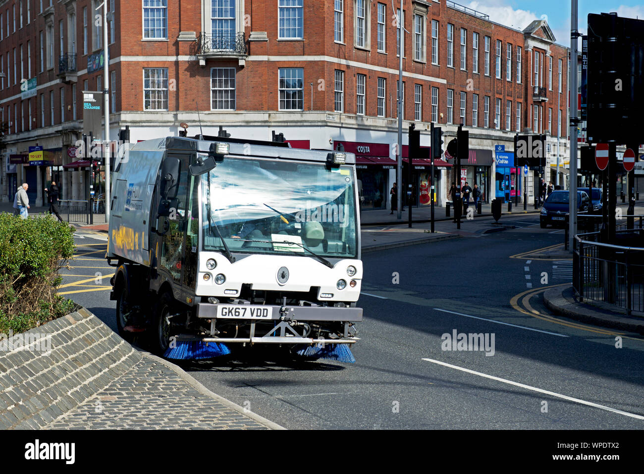 Spazzamento strade di Hull, East Yorkshire, Inghilterra, Regno Unito Foto Stock