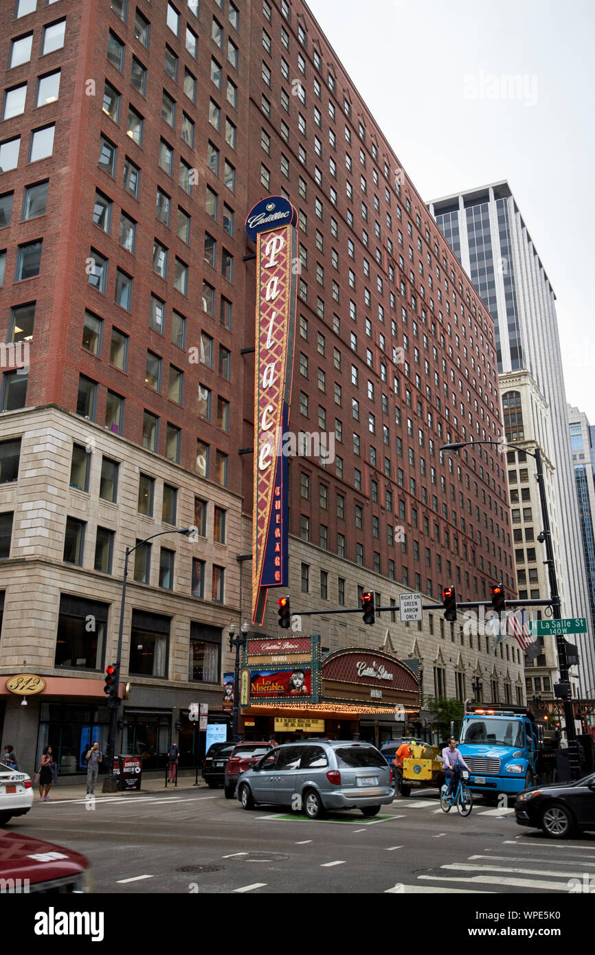 Il metropolitan building Cadillac Palace Theatre e allegro hotel Chicago Illinois USA Foto Stock