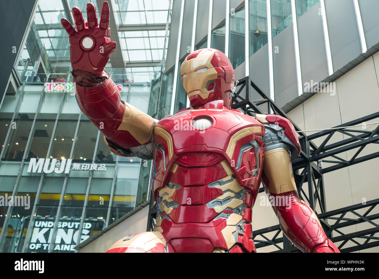 KL,Malesia - Settembre 7,2019 : un enorme Iron man statua visualizzare presso il padiglione di Kl per la Marvel Studios dieci anni di eroi presentano in Malaysia. Foto Stock