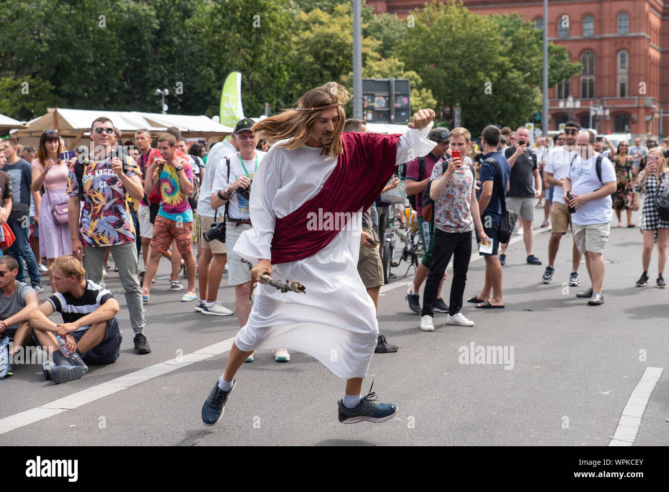 Hanfparade è annualmente un marzo per chiedere la legalizzazione della cannabis, Berlino, agosto 2019. Foto Stock